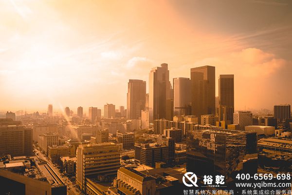 能耗监测系统品牌有哪些?国产品牌与外资品牌对比分析! (图1) landscape photography of buildings.jpg